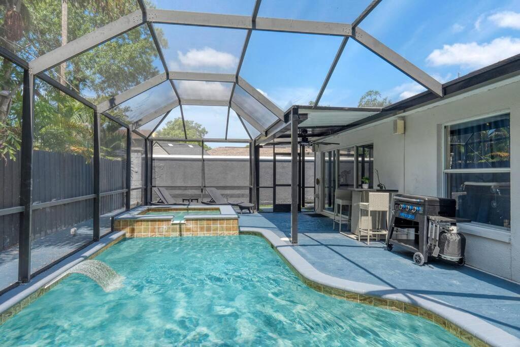 Luxury Style Townhome With Pool - 1 Miles To Bucs Stadium Tampa Exteriér fotografie